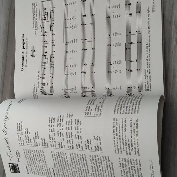 Italian Songs & Arias music book with CD - Picture 4 of 6